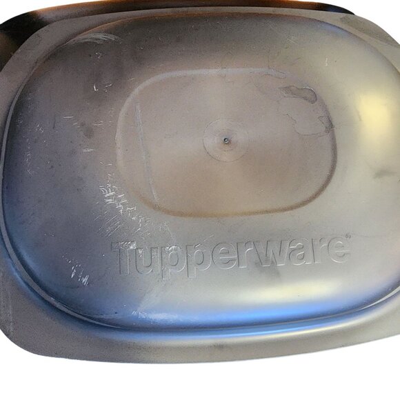 Tupperware 2L/2.1Qt Black Oval Storage Container Microwave / Oven safe - Picture 1 of 3